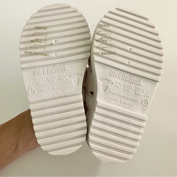 Mini Melissa White Cat Sandals - Picture 4 of 8